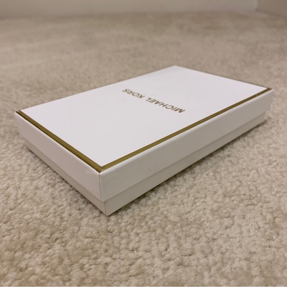 Michael Kors MK Navy Blue Heart Shape Leather Monogram Charms Bag Tag Boxed NEW - Picture 16 of 16